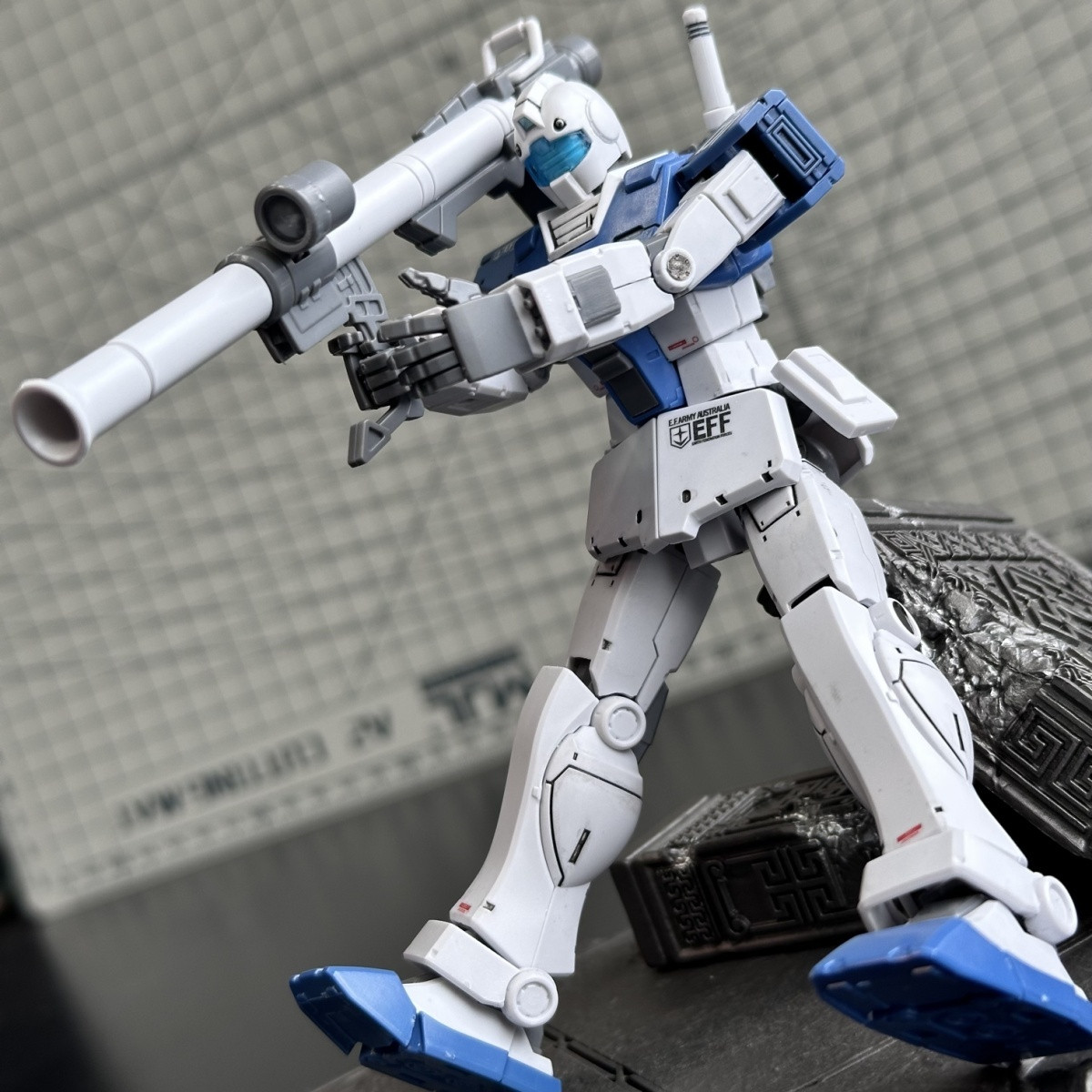 JIJI Model HG 1/144 RGM-79 Whi - Kids Toys Jiji ulasan dan harga
